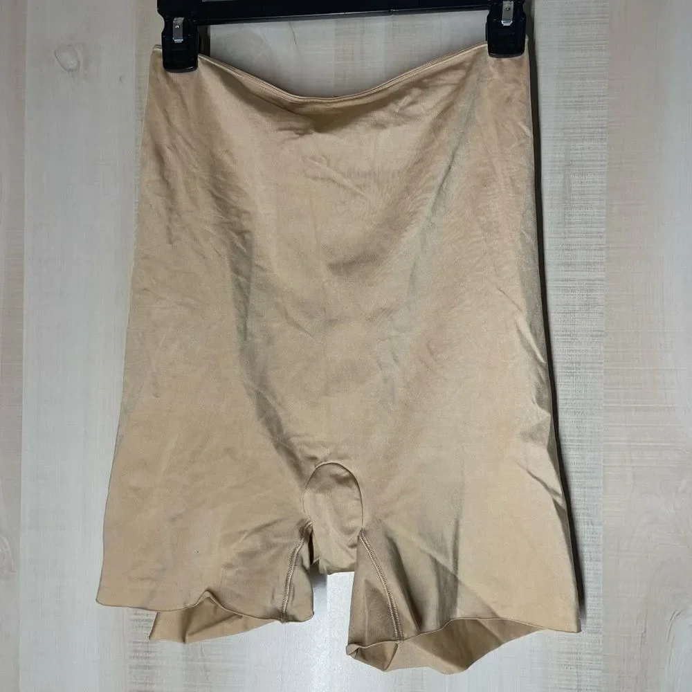 Spanx‎ nude beige mid thigh shaper, size XL
